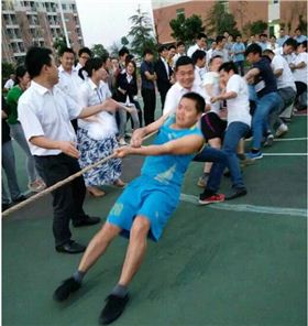 贛州深聯(lián)PCB廠拔河比賽開幕啦?。。?/><p style=