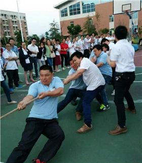 贛州深聯(lián)PCB廠拔河比賽開幕啦?。?！
