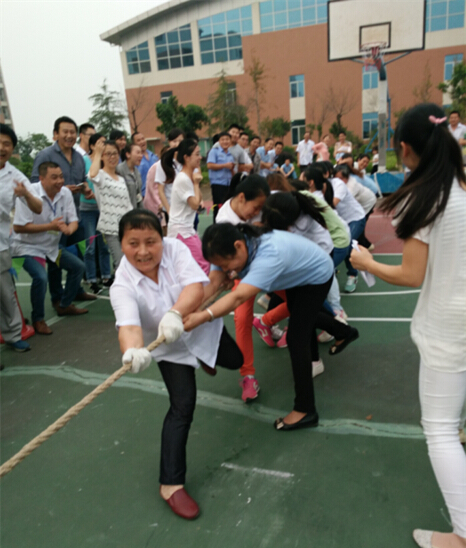贛州深聯(lián)電路板廠拔河賽勢(shì)新鮮出爐，戰(zhàn)利品你領(lǐng)了嗎？